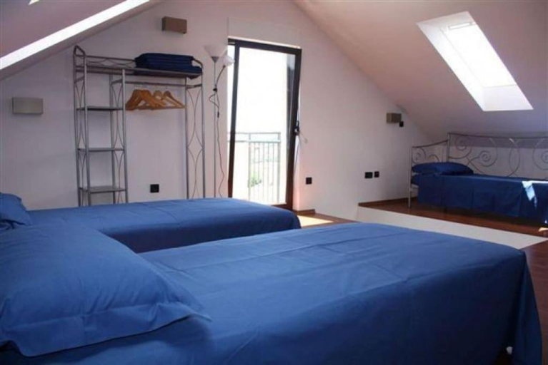 Bedroom 2, Villa Bruna, Okrug