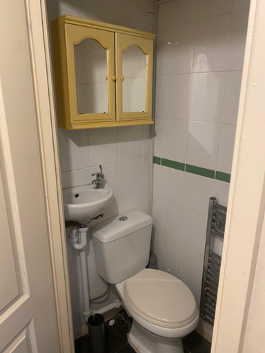 Bathroom 2, La Mansion, Sandwell