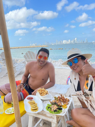 Food & Drinks 5, Mira Mira Beach, Cartagena de Indias