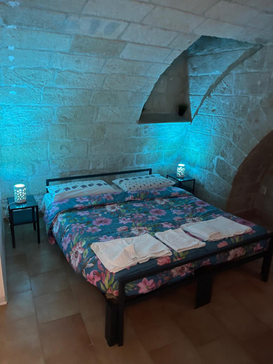 Others 4, sassi low cost, Matera
