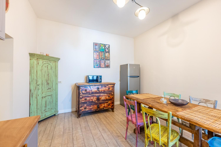 Others 3, CozyFlat in the central Arad, Arad