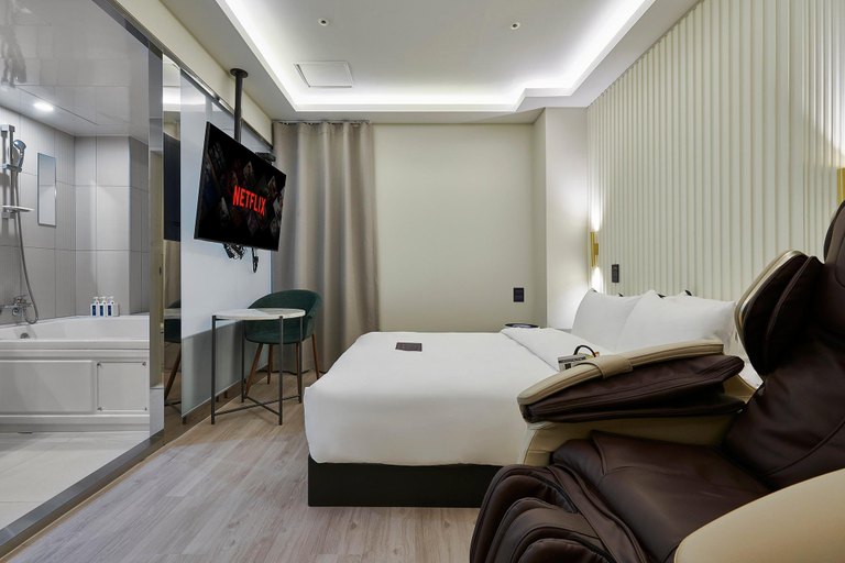 Bedroom 2, Just Sleep Hotel Cheonan Buldang Branch, Cheonan