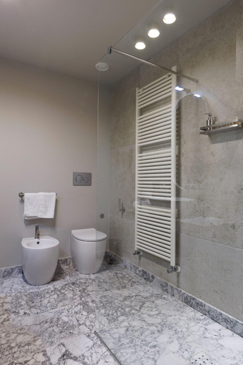 Bathroom 4, Palazzo Bellezia Luxury Suites, Torino