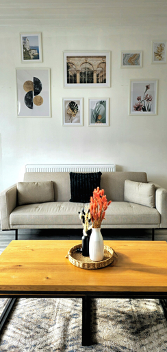 Others 4, Spacious Haven with Free Parking, South Lanarkshire