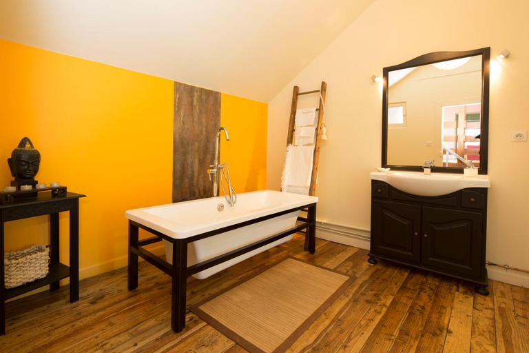 Bathroom, Maison d'Hotes ZEN, Creuse