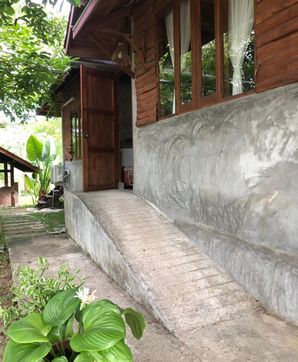 บ้านวารีชีวา WareeCheewa, K. Sri Nakarin
