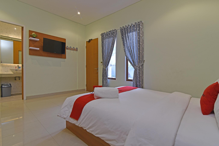 Bedroom 8
