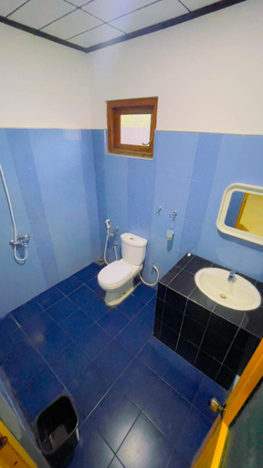 Bathroom 3, White Eagle Hotel, Dambulla