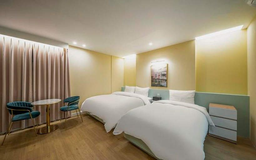 Bedroom 2, Gyeongsan Instar Hotel, Dong