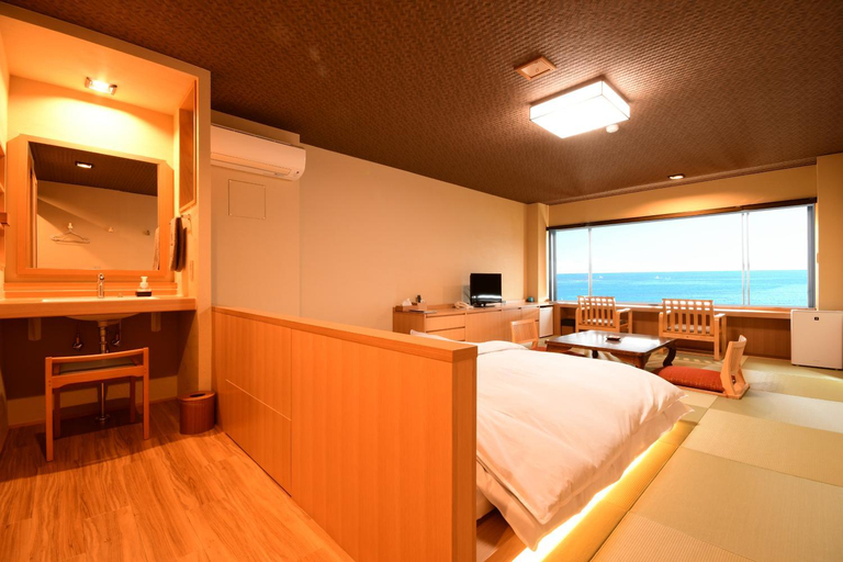 Bedroom 2, 黒潮の宿 臨海荘 -Kuroshio no yado Rinkaisou-, Katsuura