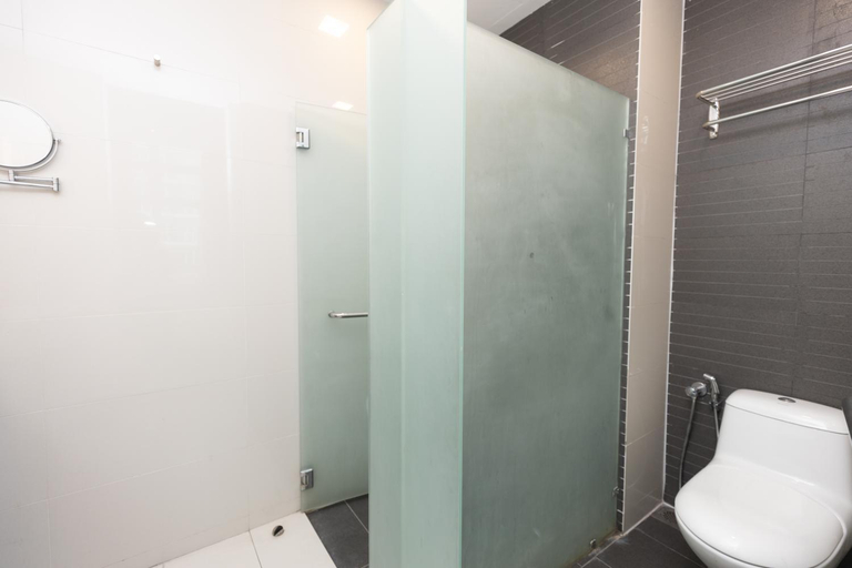 Others 3, Dua Sentral by Cobnb, Kuala Lumpur