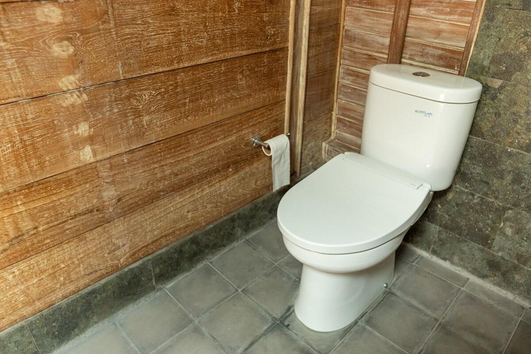 Bathroom 2, Lumbung Sari Ubud center, Gianyar
