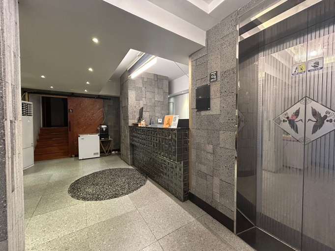 Others 4, Hotelparfe, Cheonan