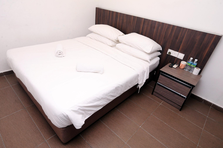 Bedroom 13