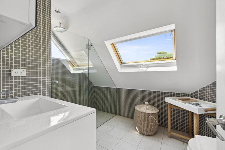 Bedroom 3, Poolside Stay - Close to Taronga Zoo & Luna Park, Sydney