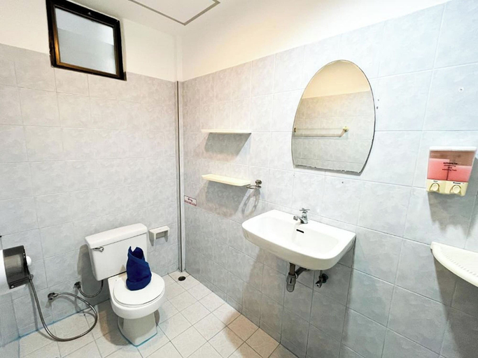 Bathroom 4, Rabbit Mansion Patong Hotel, Pulau Phuket