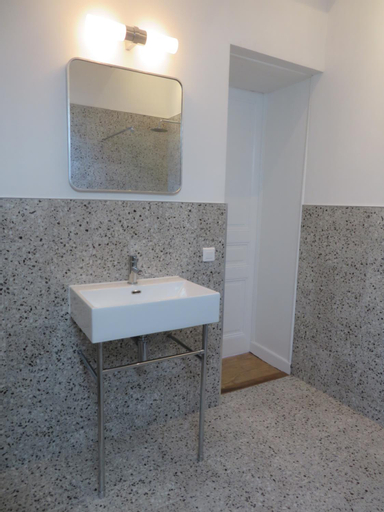 Bedroom 4, Villa Paignon, Charente