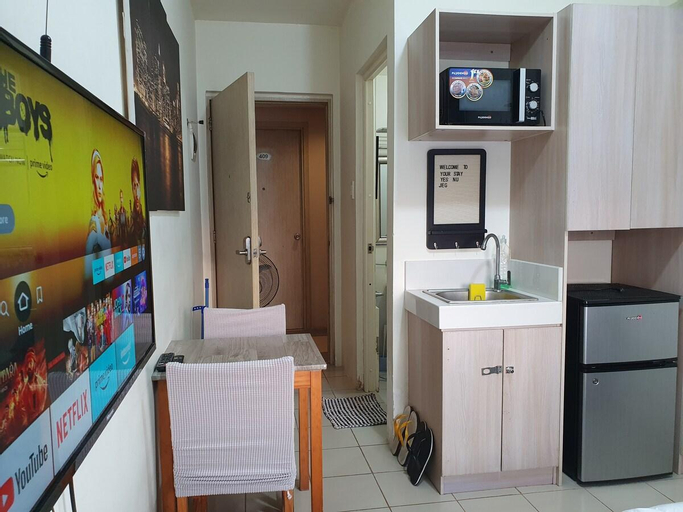 Others 1, 4th Urban Deca Tower Edsa staycation with Netflix, Mandaluyong