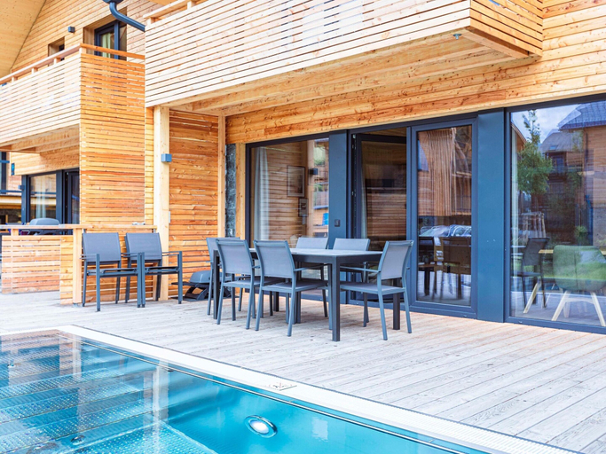 Balcony 3, Chalet Near Kreischberg Ski Lift & Spa, Murau