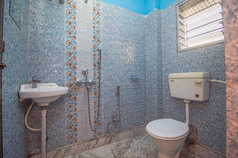 Bathroom 4, Flagship White Fort Near Lalbagh Botanical Garden, Bangalore