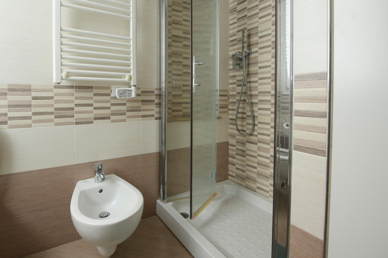 Bedroom 2, 219 - Casa Pestella Casarza, 10 minuti di auto dal mare di Sestri Levante, Genova