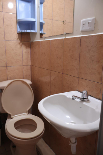 Bathroom 5, Andes Hostal, Baños