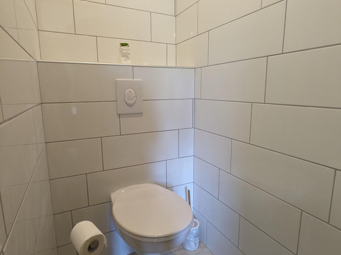 Bathroom 3, Chambre climatisee avec salle d'eau privative et acces jardin - FR-1-589-664, Vosges