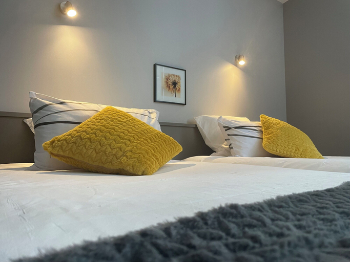 Bedroom 2, Castel de Mirambel, Hautes-Pyrénées