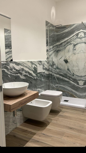 Bedroom 2, Breccia Nel Mare, Massa Carrara
