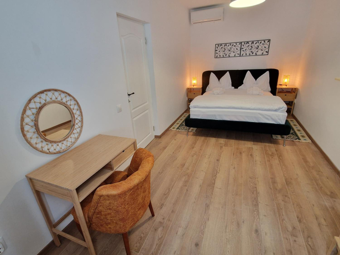 Others 3, Maximus Apartments, Sighisoara