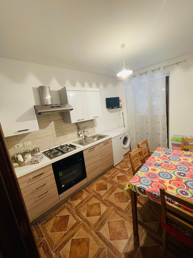 Others 4, LA CASA DI NONNA GIOVANNA, Messina
