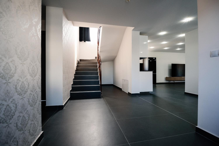 Others 3, Concept Villa, Livezeni