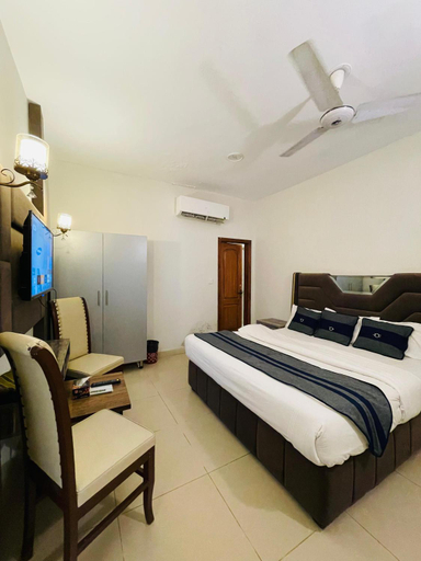 Bedroom 2, Shelton Crossroad, Islamabad
