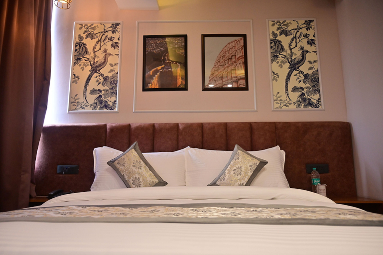 Bedroom 3, Razido Suites, Rohtak
