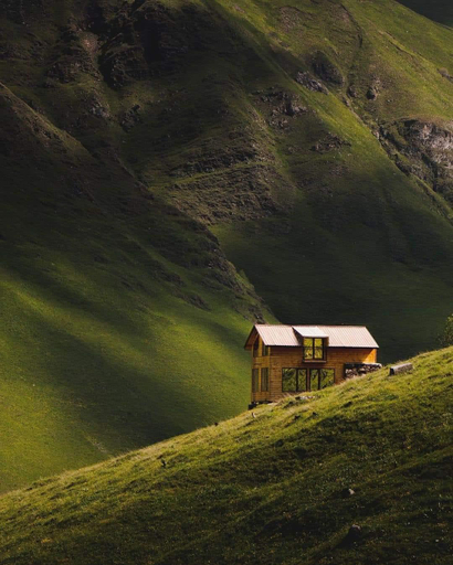 Others 2, Rakursi, Kazbegi