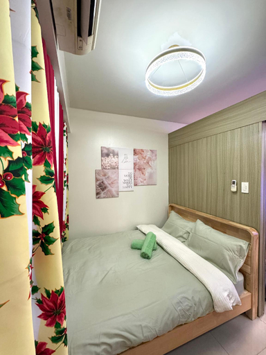 Others 3, Santa Place Shore Residences Tower A, Pasay City