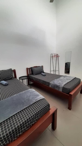 Bedroom 3, WIFI 3 aircond room Tulip Homestay Hospital Sultanah Bahiyah, Pokok Sena