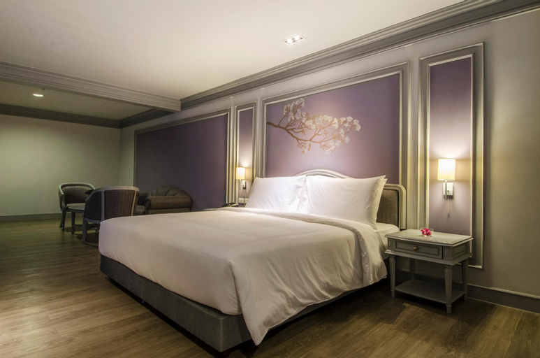 Bedroom 8