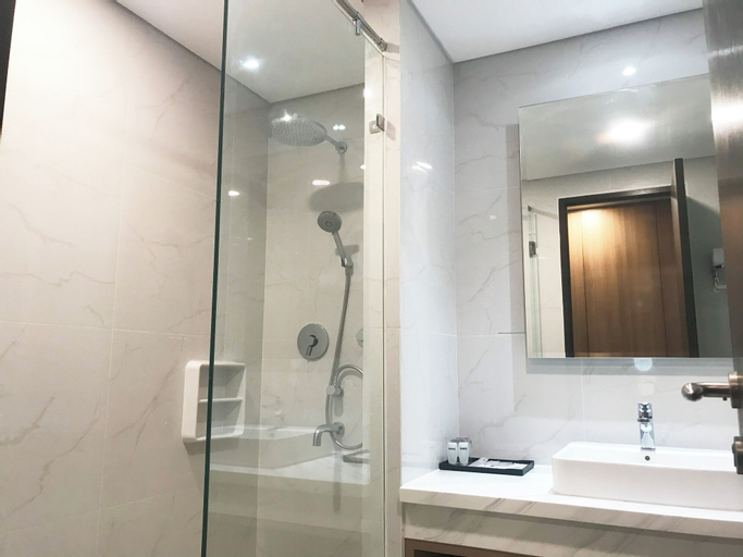 Bathroom 7