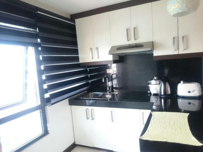 Others 5, ADB AVENUE TOWER, Pasig City