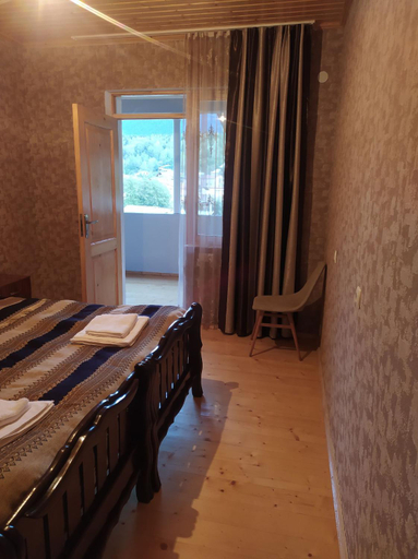 Others 3, Guest House Nene, Mestia