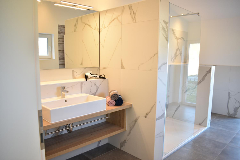 Bathroom 3, Usedom Landhaus Morgenitz, Vorpommern-Greifswald