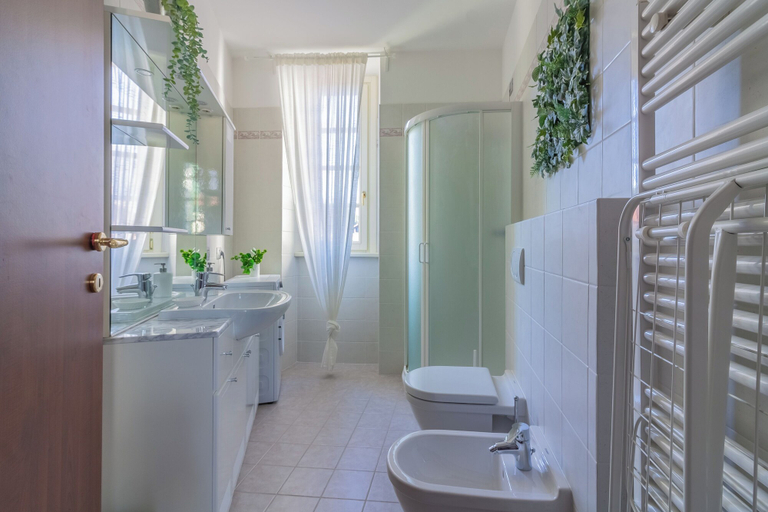 Bathroom, Green Rose by Wonderful Italy, Como