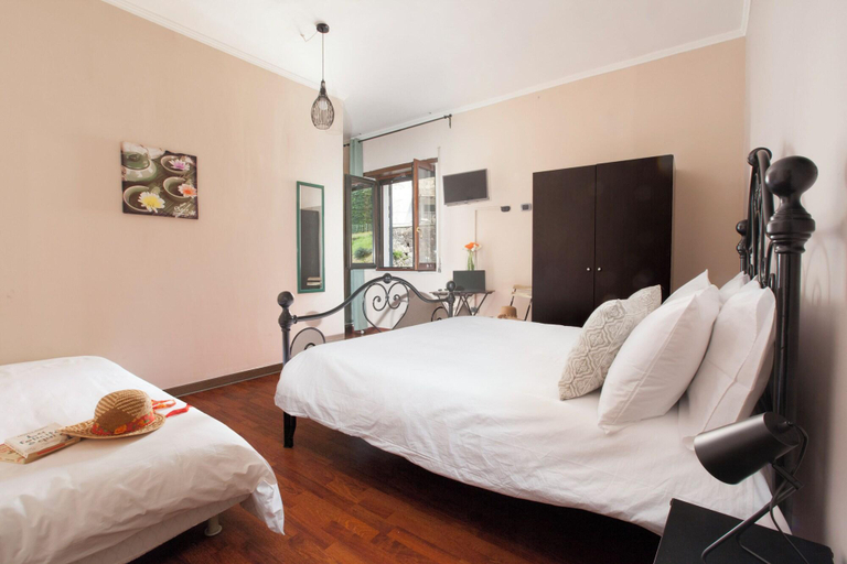 Bedroom 2, BSISTERS, Napoli