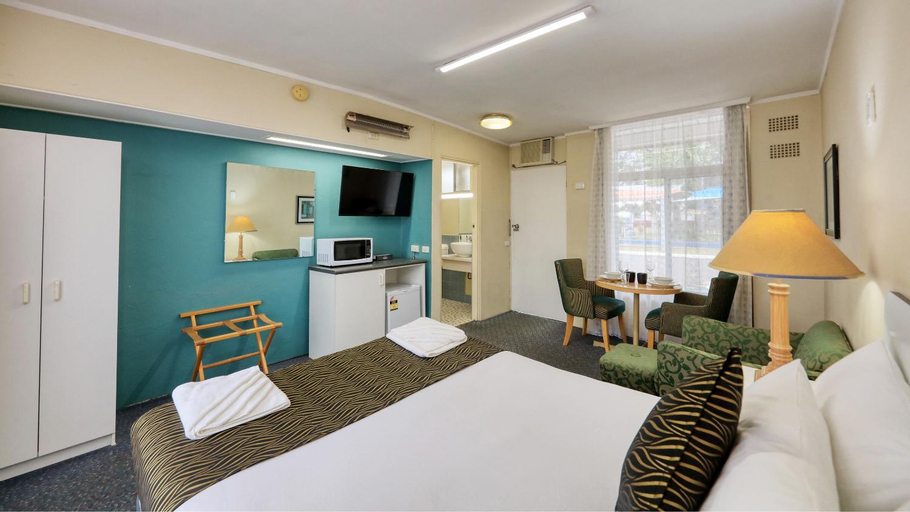 Bedroom 18