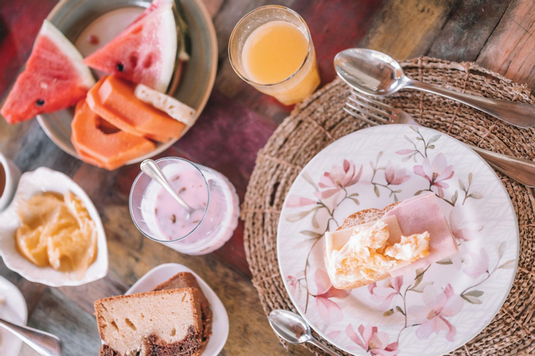 Food & Drinks 7