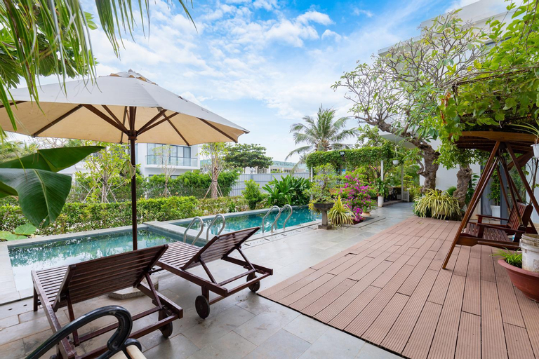 Swimming Pool 5