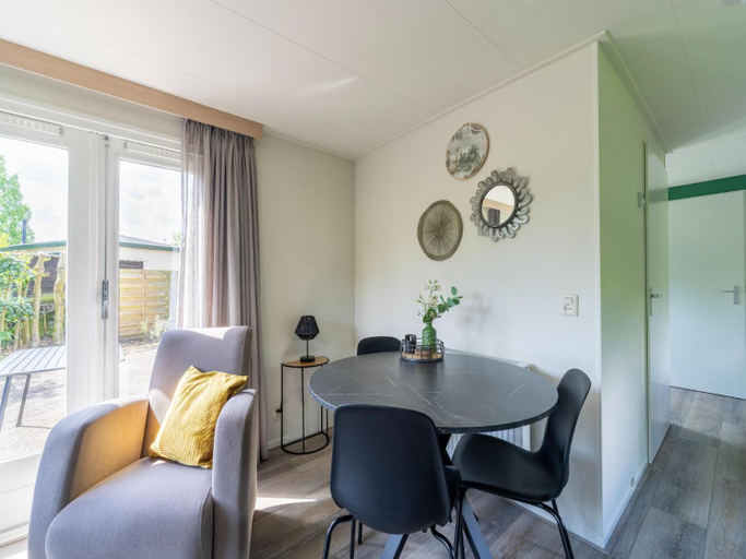 Others 4, Chalet in Stegeren near Heathlands, Ommen