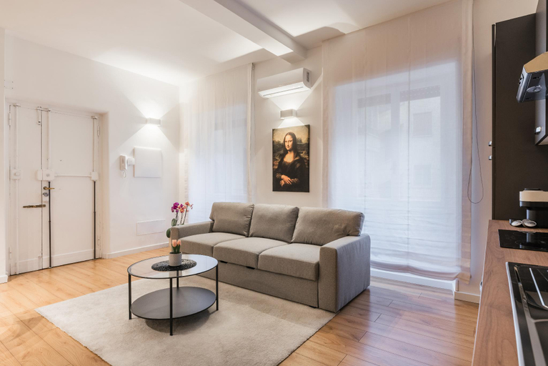Others 4, THE FIFTH Properties, Rome