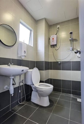 Bathroom 3, Emerald Avenue Cozy 3R3B Apartment 830, Cameron Highlands